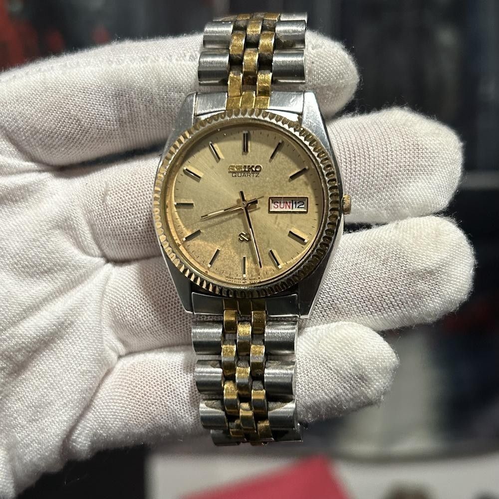 VTG Seiko SQ 5Y23-8A60 Two-Tone Stainless Steel Bracelet Strap Men's Wristwatch